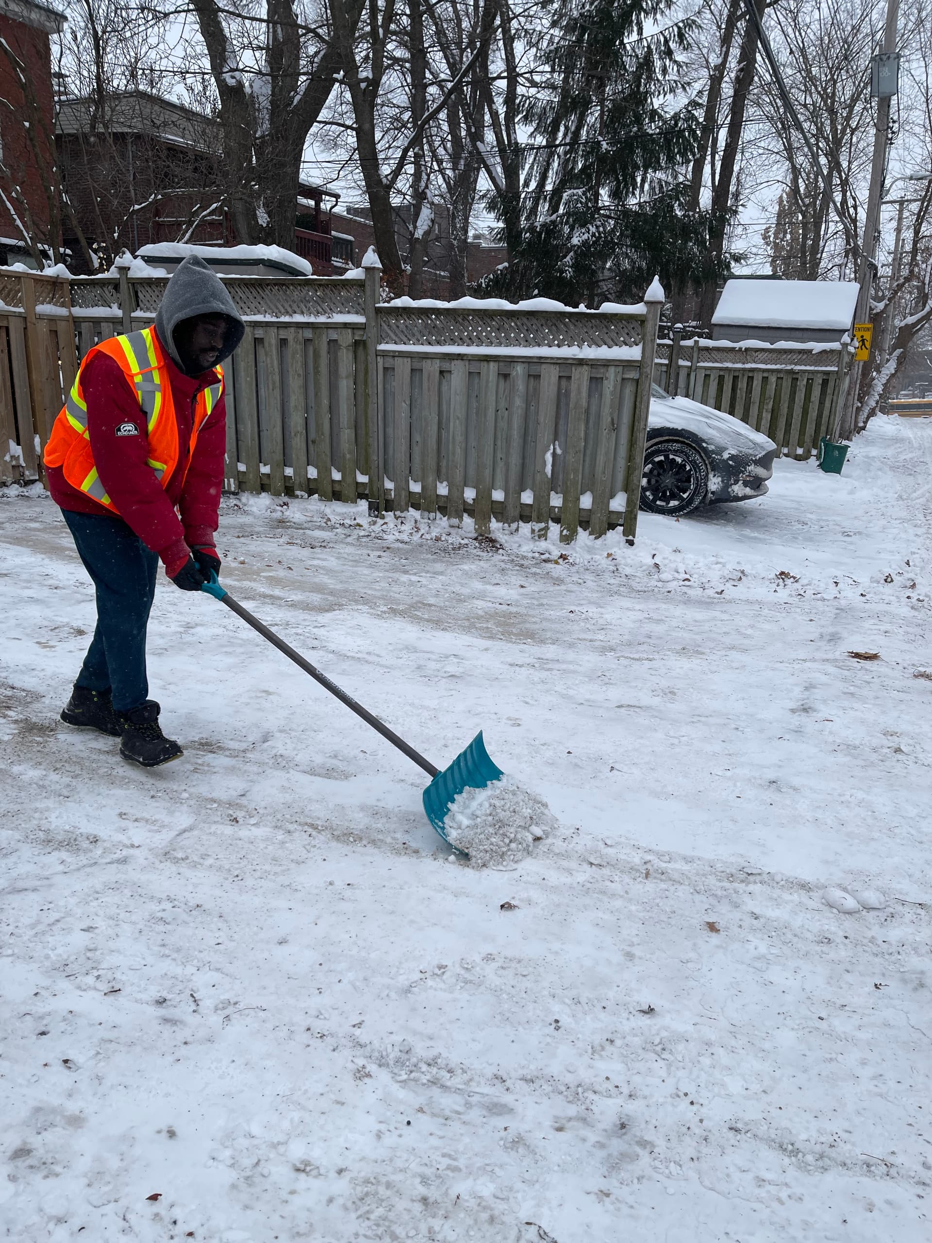 Snoen crew working on-site
